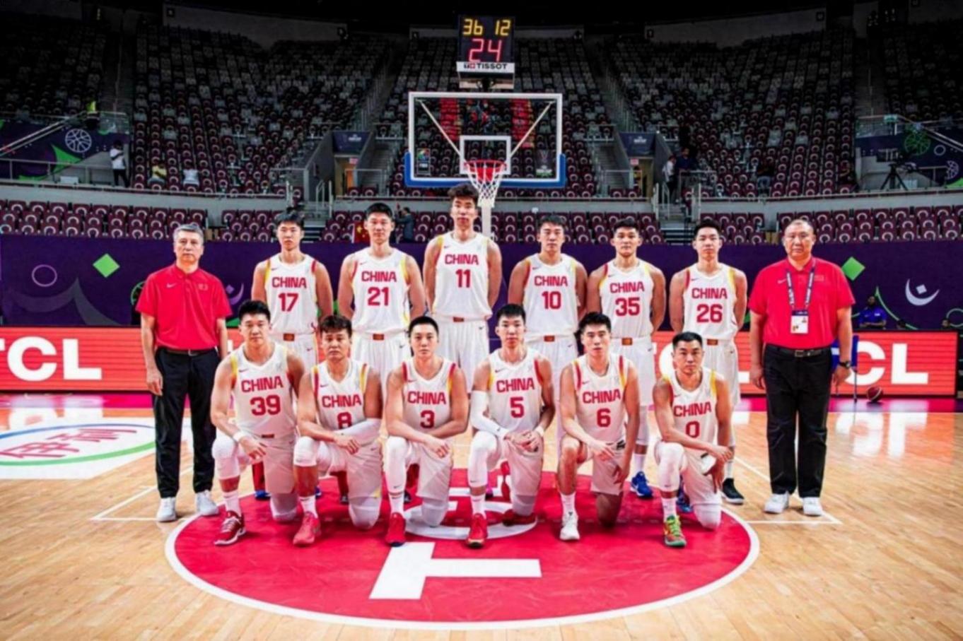 中國(guó)男籃93比88險(xiǎn)勝東道主沙特