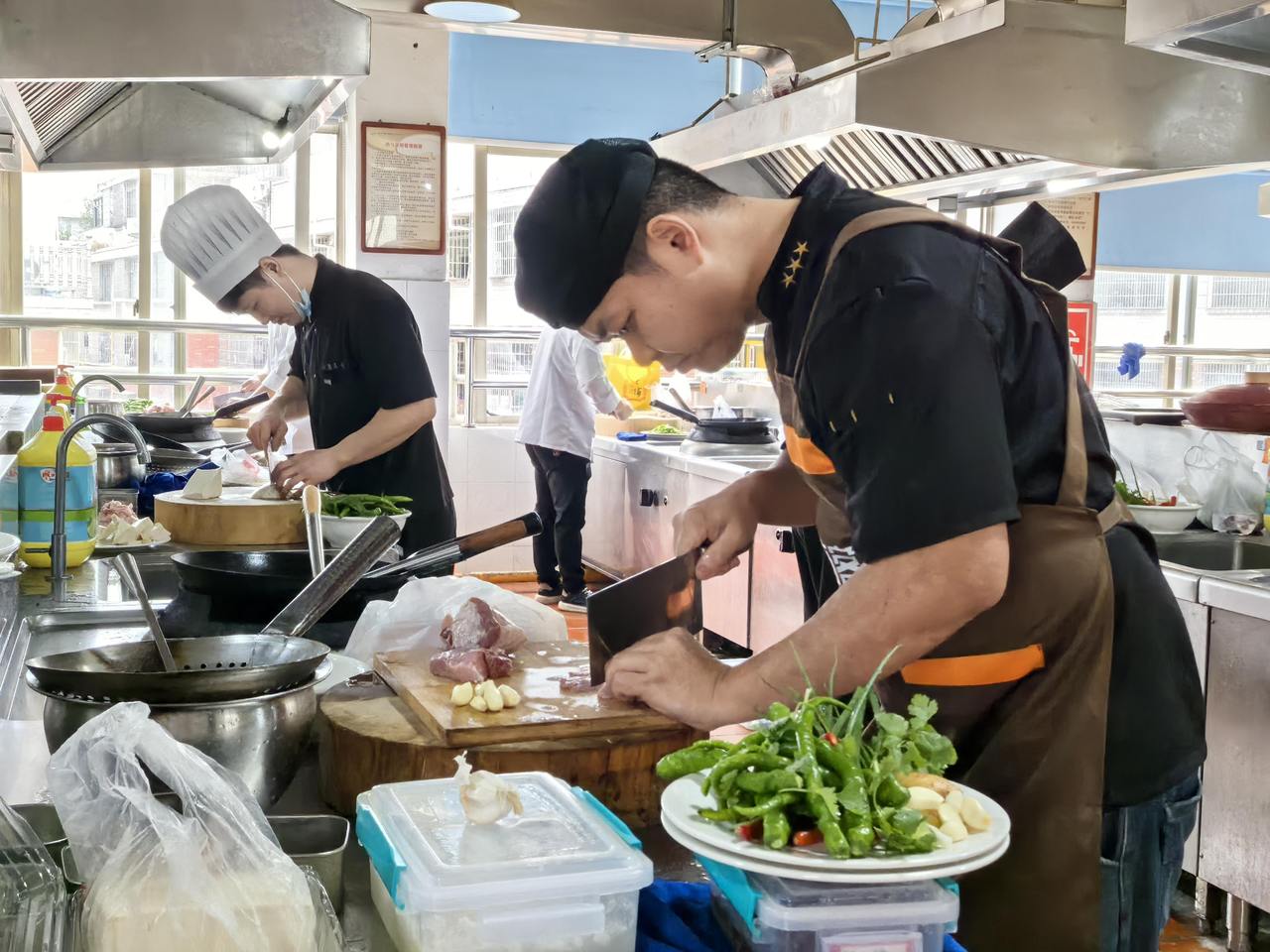 當“江西小炒”成為義烏特產:鮮辣滋味如何征服浙江胃?