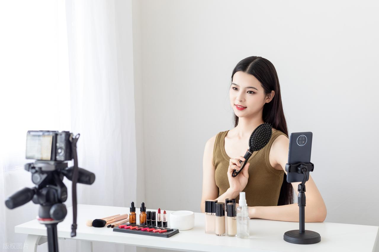 網(wǎng)紅批量撤離,杭州網(wǎng)紅經(jīng)濟涼了?真相是一場殘酷的價值重構(gòu)