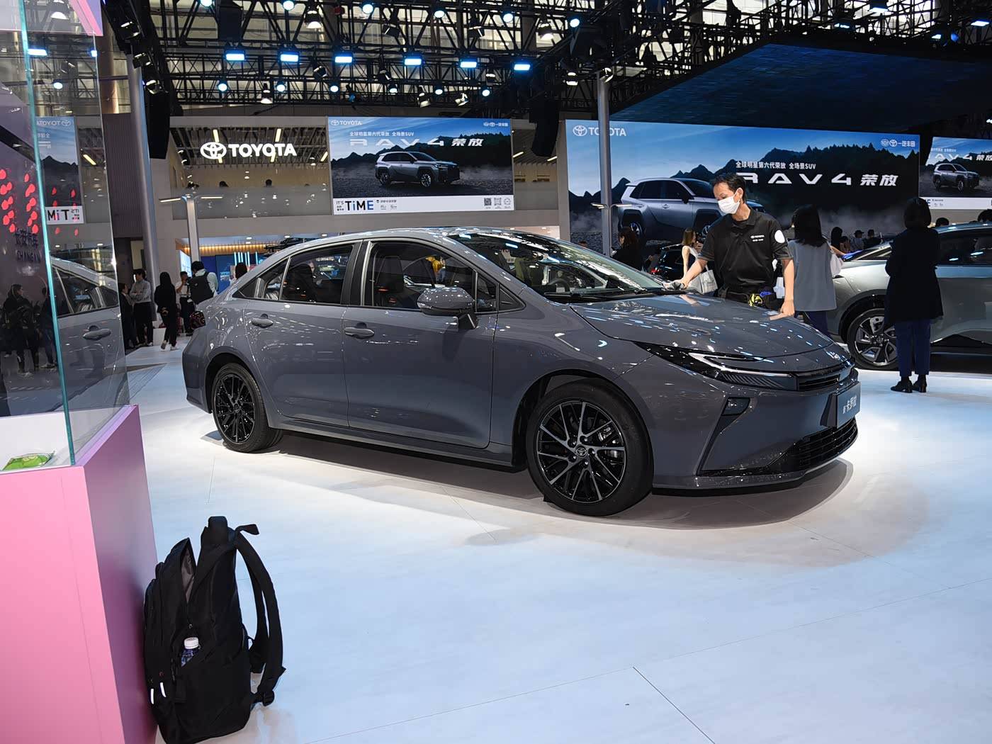 新款豐田卡羅拉正式亮相!外觀造型更運動,全系標配輔助駕駛